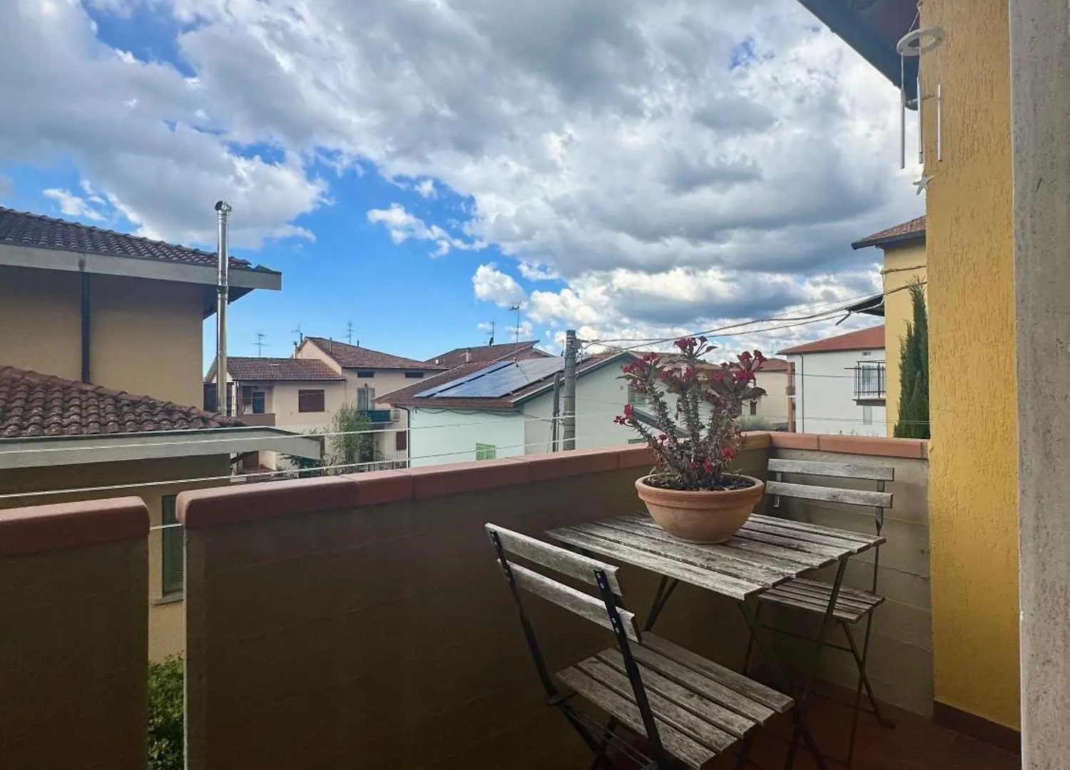 Tuscany Holiday Montale  Affittacamere Montale (Tuscany)