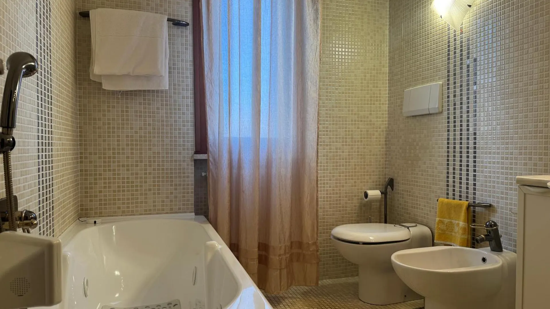 Affittacamere Tuscany Holiday Montale